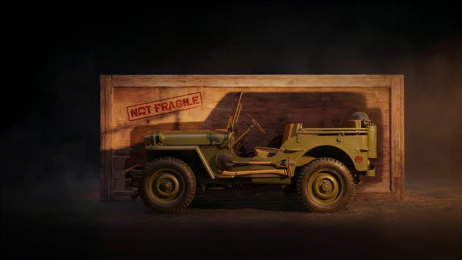 Jeep militar istoric, expus într-o ladă de lemn inscripționată „Not Fragile”, pe fundal întunecat.